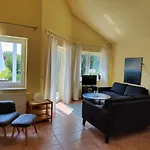 6 Personen Mit Privatem Bootsteg, Direkter Seelage, Kanu, Sauna Und Badewanne In * Otterndorf