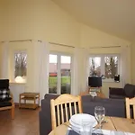 6 Personen Mit Privatem Bootsteg, Direkter Seelage, Kanu, Sauna Und Badewanne In *