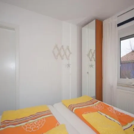 6 Personen Mit Privatem Bootsteg, Direkter Seelage, Kanu, Sauna Und Badewanne In
