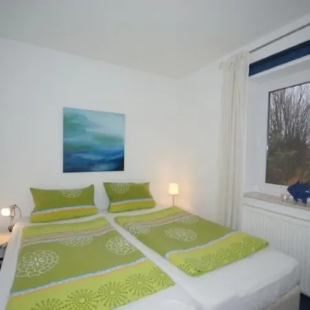 6 Personen Mit Privatem Bootsteg, Direkter Seelage, Kanu, Sauna Und Badewanne In Prázdninový dům *