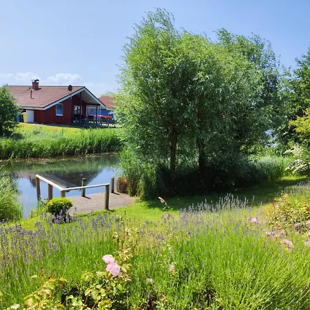 6 Personen Mit Privatem Bootsteg, Direkter Seelage, Kanu, Sauna Und Badewanne In Otterndorf