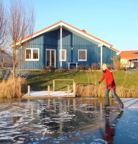 6 Personen Mit Privatem Bootsteg, Direkter Seelage, Kanu, Sauna Und Badewanne In Hébergement de vacances Otterndorf