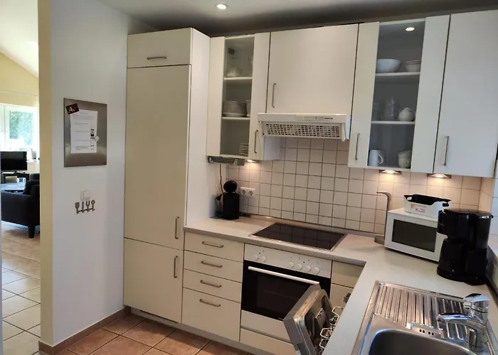 6 Personen Mit Privatem Bootsteg, Direkter Seelage, Kanu, Sauna Und Badewanne In Hébergement de vacances